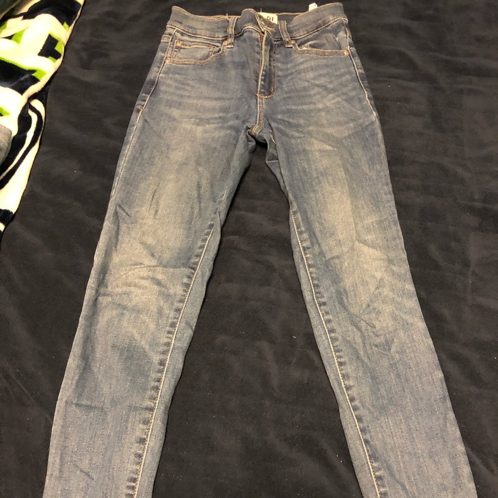 Garage brand skinny jeans no holes